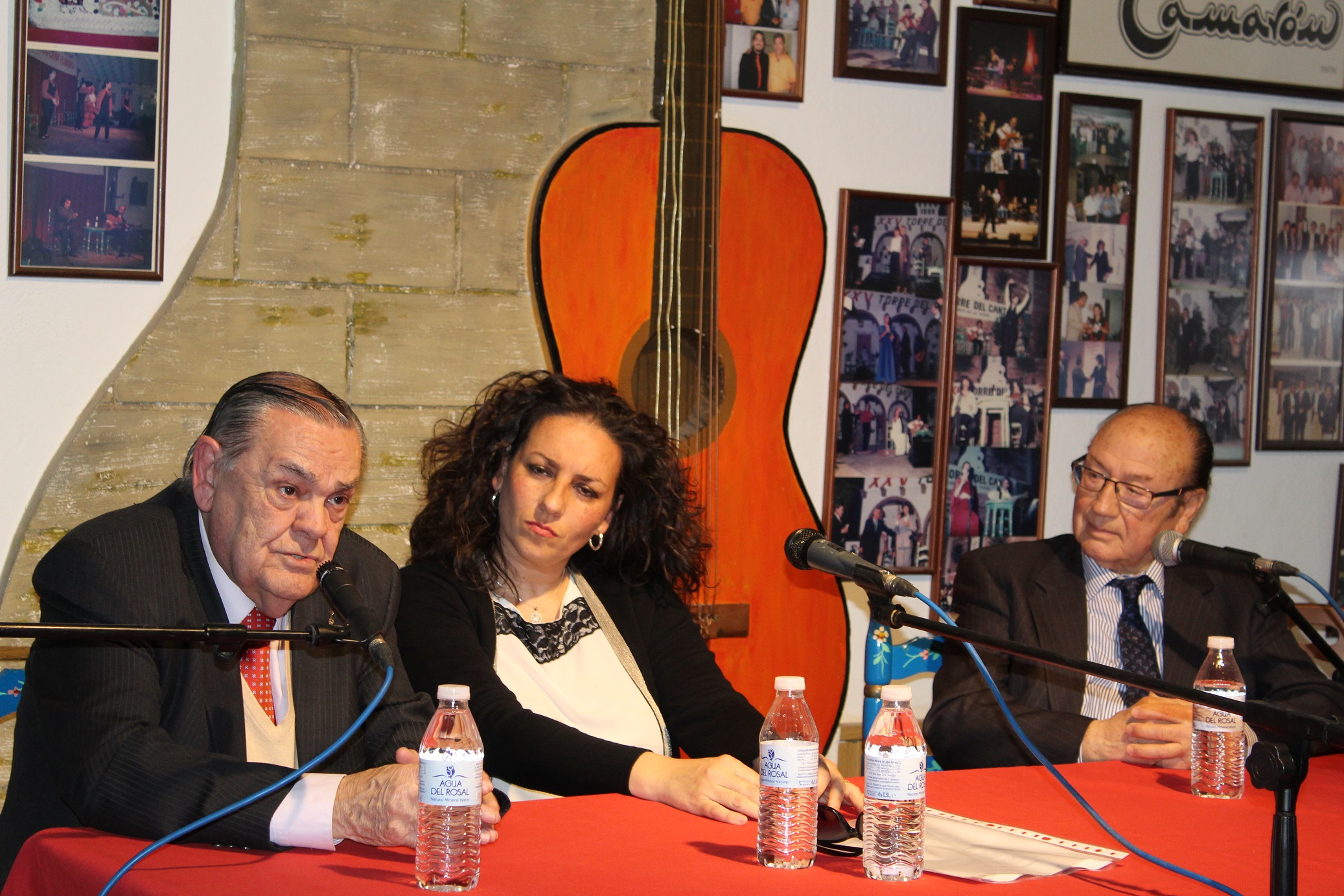 Gonzalo Rojo, María Donaire y Fosforito (de izquierda a derecha)