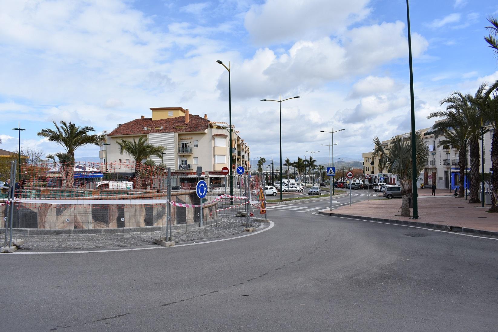 Corte del tráfico en la avenida de Isaac Peral para ajardinamiento