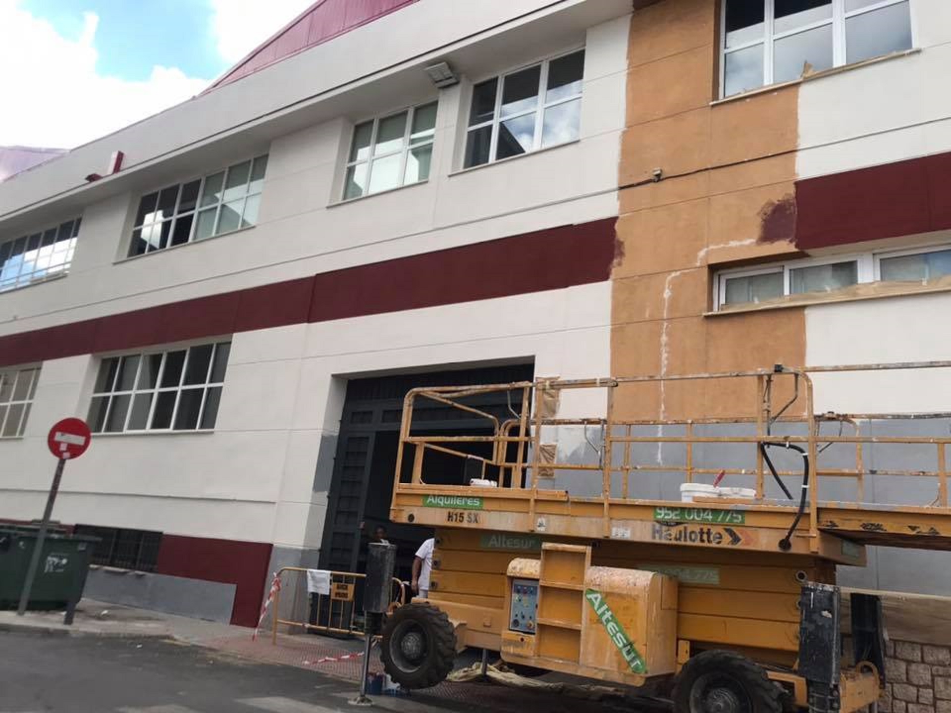 Pintura fachada Escuela de Música