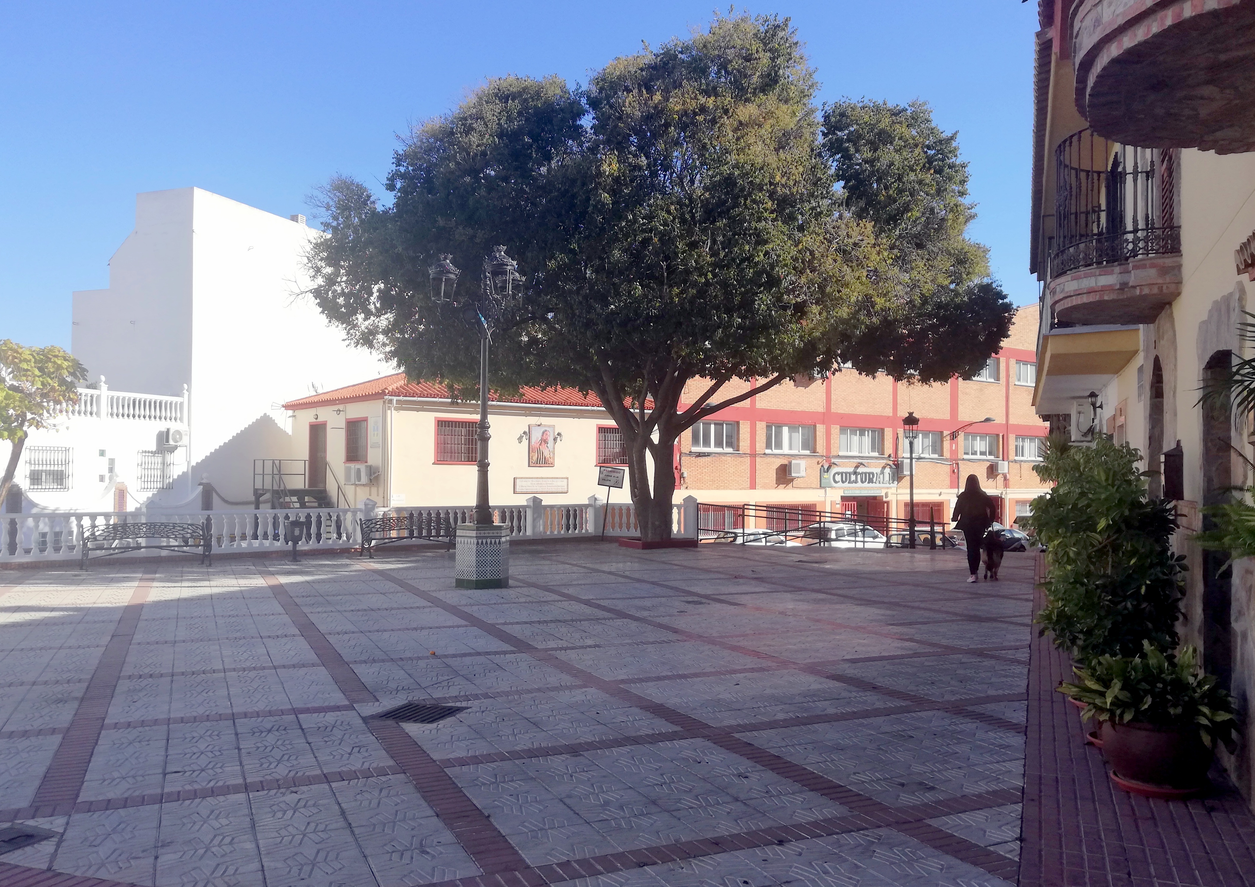 plaza paco lara