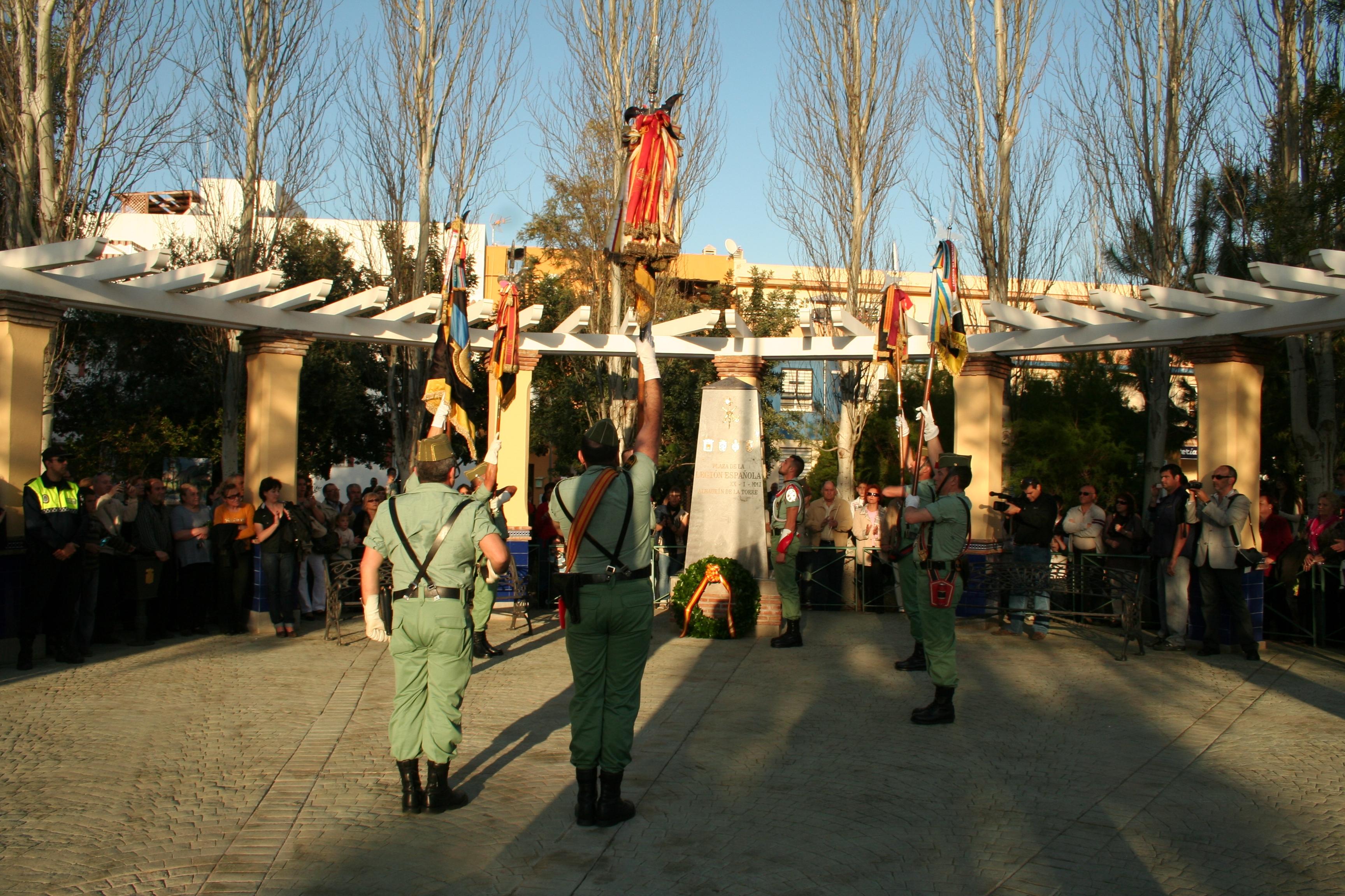 tributo en plaza de la Legión